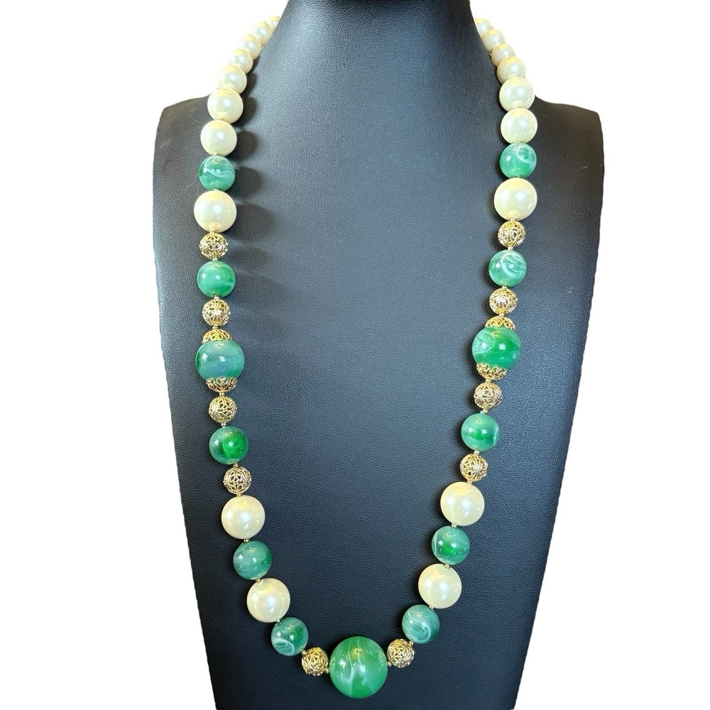 Green Marbled Beaded Faux‎ Pearl Necklace Lucite Marbled VTG Gold Tone Filigree